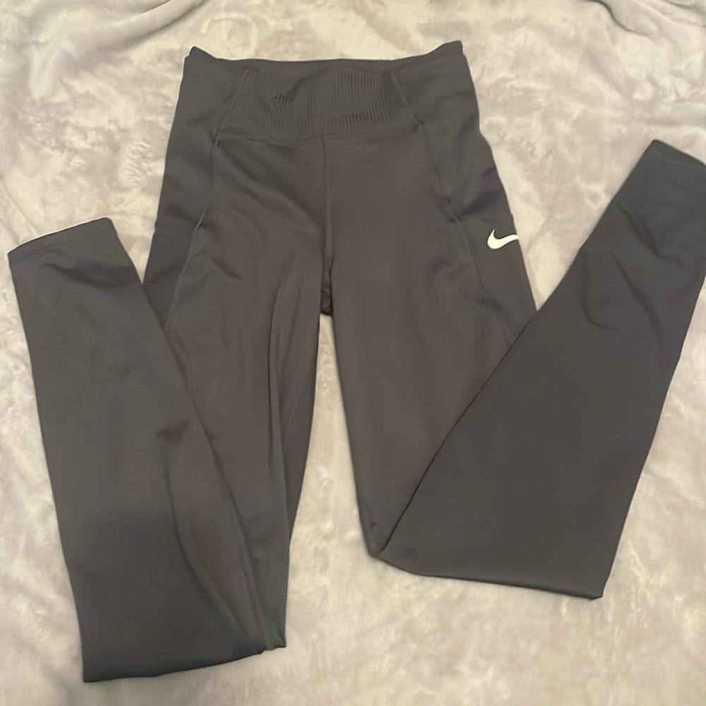 Nike Girls High waisted leggings